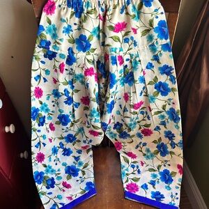 Indian floral capris